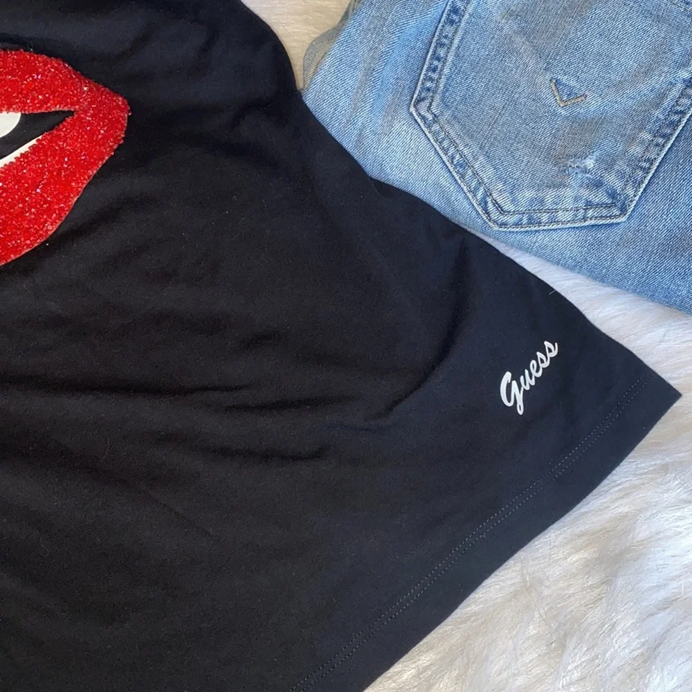 Guess Tip Tee - Picture 4 of 6